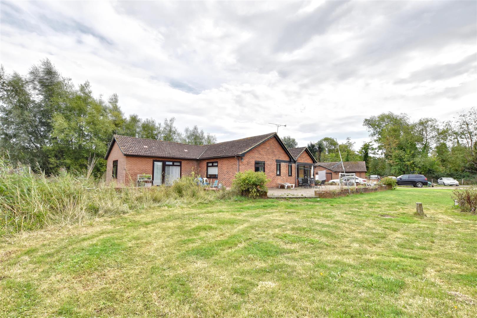 Morlais Ridge, Winchelsea Beach Rush, Witt & Wilson